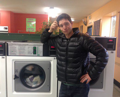 The nuts and bolts of travel. Laundromats! Haven't been in one of these for ohhhh 15 years? They have wifi now! A great office. :)